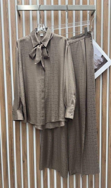 Костюм женский