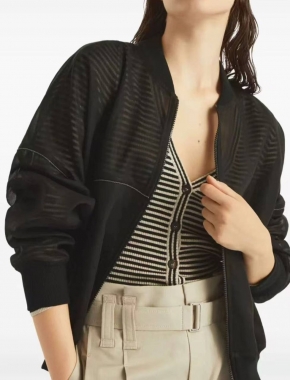 Костюм женский