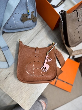 Сумка женская Evelyne 23 cm Clemence leather