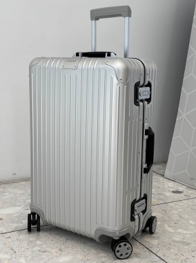 Чемодан Rimowa
