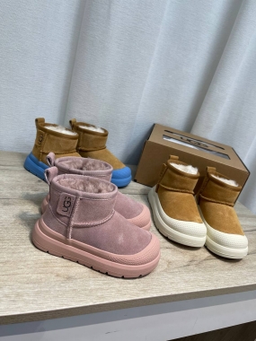 UGG