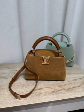 Сумка женская CAPUCINES 27 CM
