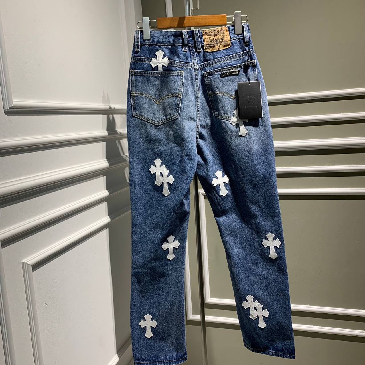 Jeans hearts. Джинсы хром. Chrome Hearts джинсы. Chrome Hearts джинсы с крестами. Джинсы Chrome Hearts x Levis Cross.