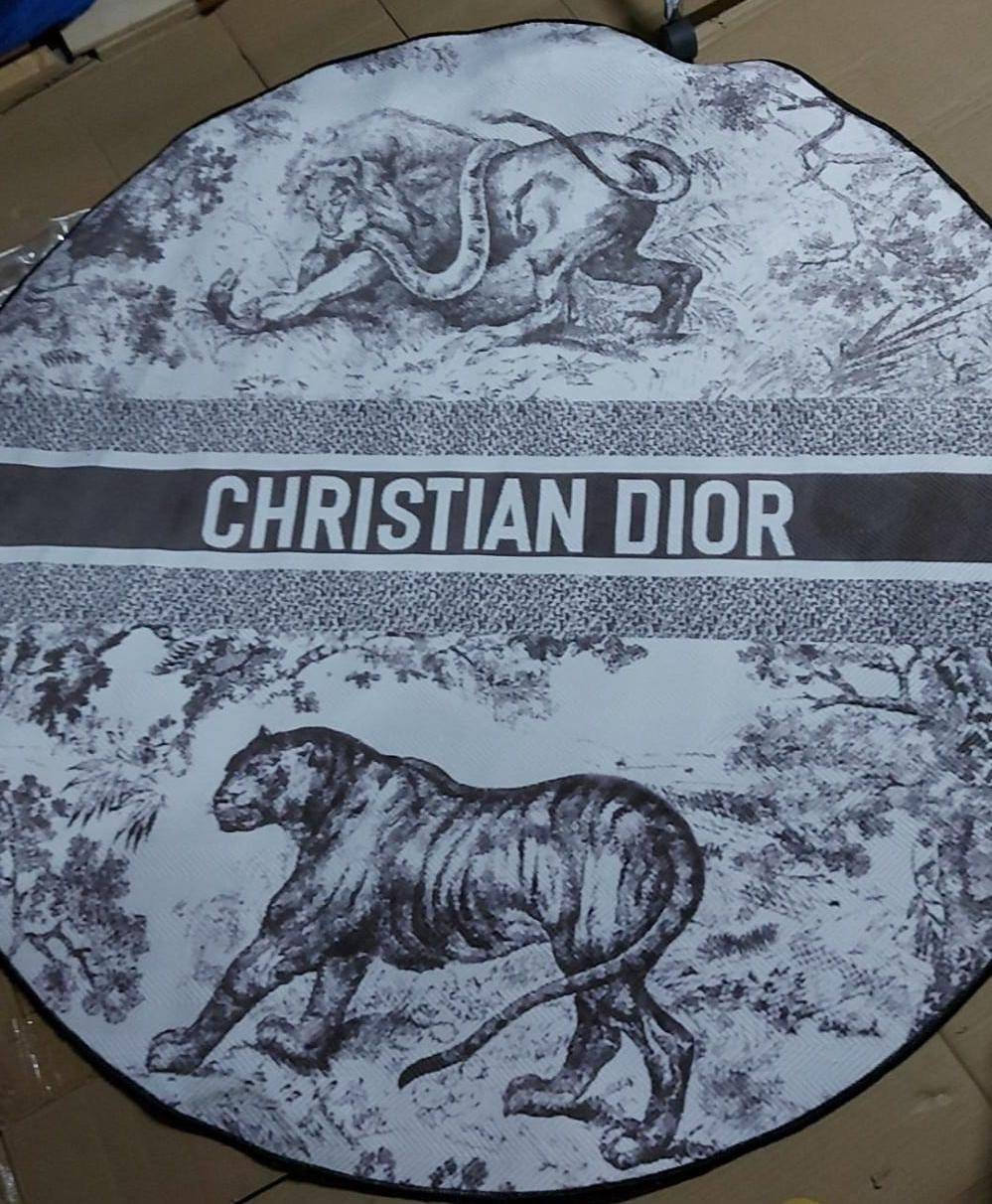 Ковёр диаметр 150 Christian Dior Артикул PL-15895. Вид 1