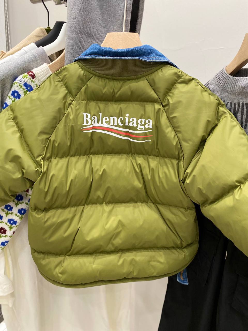 Куртка Balenciaga Артикул PL-26532. Вид 3