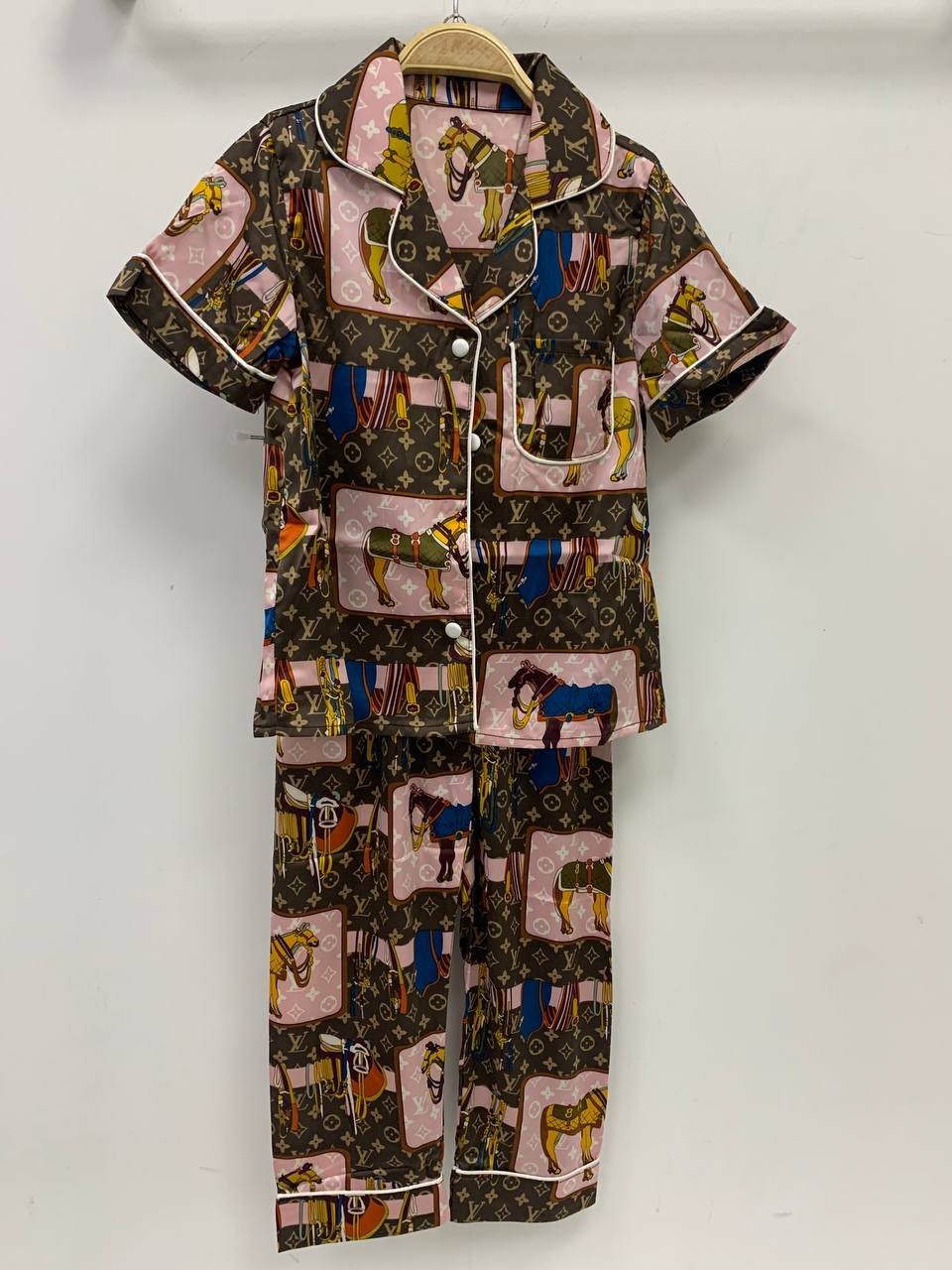 Пижамный костюм  Louis Vuitton Артикул PL-26986. Вид 1