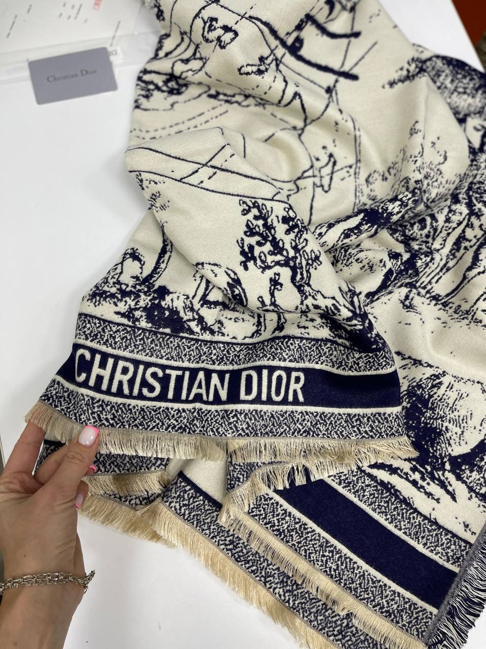 Шаль Christian Dior Артикул PL-26997. Вид 2