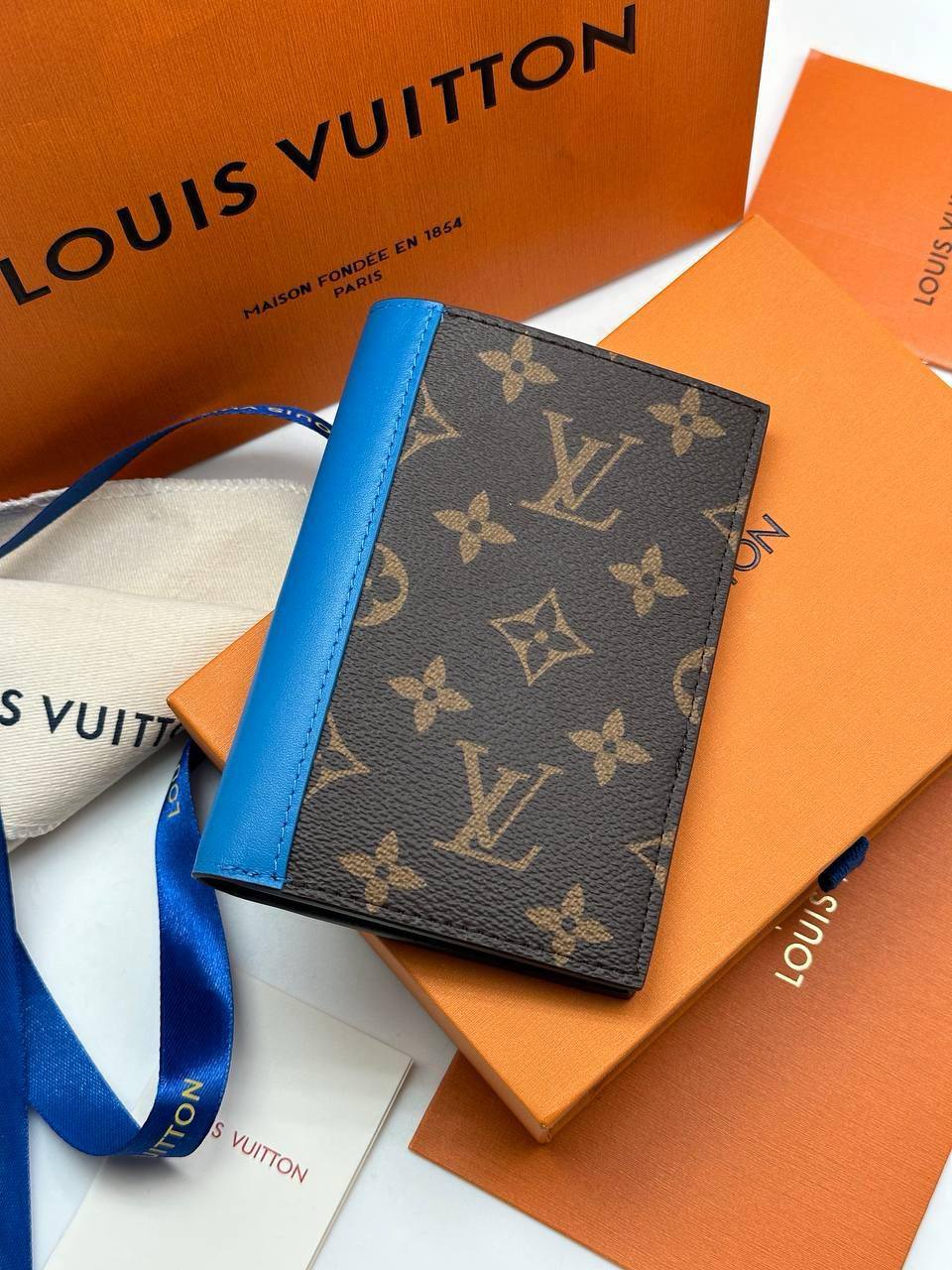  Обложка на паспорт Louis Vuitton Артикул PL-45435. Вид 1