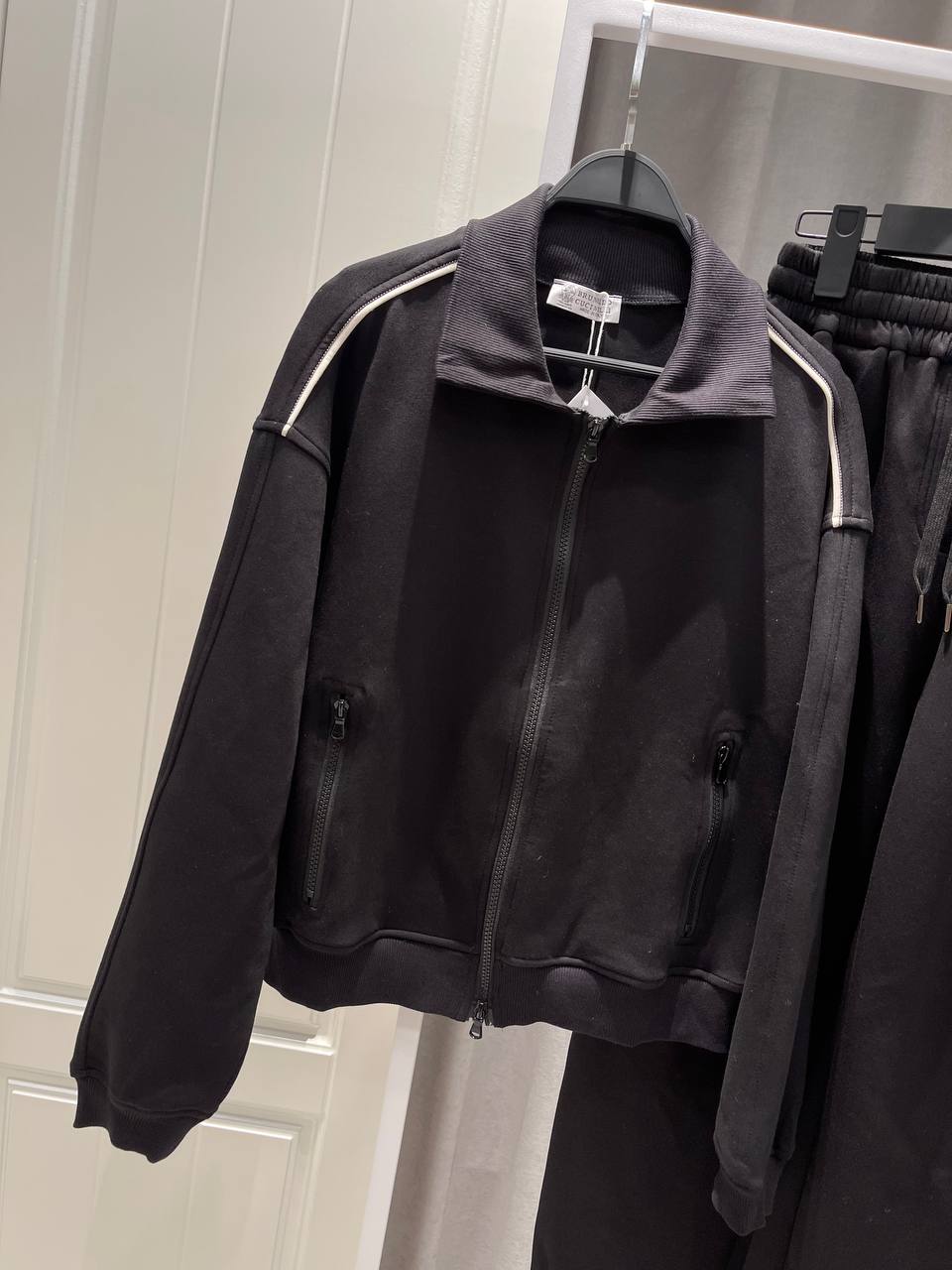 Костюм спортивный Brunello Cucinelli Артикул PL-68062. Вид 2 Костюм спортивный Brunello Cucinelli Артикул PL-68062. Вид 2