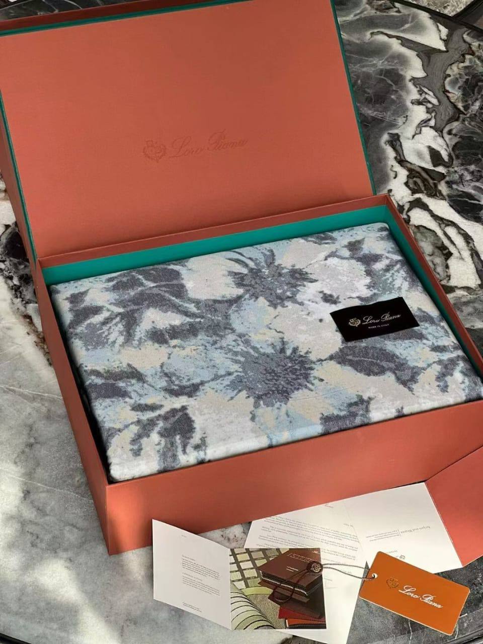 Комплект постельного белья  Loro Piana Артикул PL-69377. Вид 3 Комплект постельного белья  Loro Piana Артикул PL-69377. Вид 3