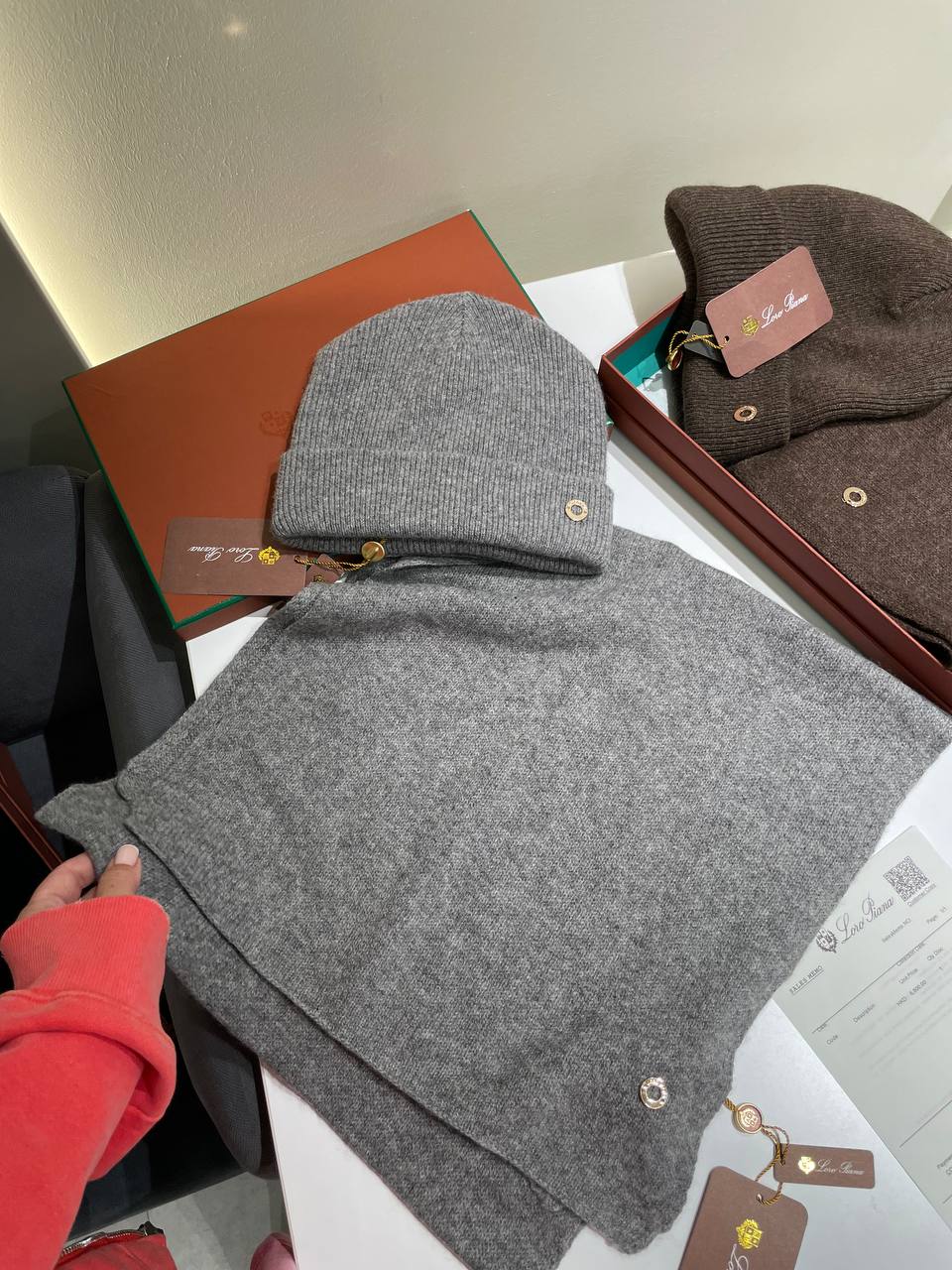 Комплект Loro Piana Артикул PL-69399. Вид 1 Комплект Loro Piana Артикул PL-69399. Вид 1