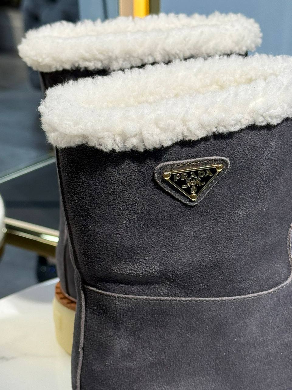 Ботинки Prada Артикул PL-69412. Вид 2 Ботинки Prada Артикул PL-69412. Вид 2
