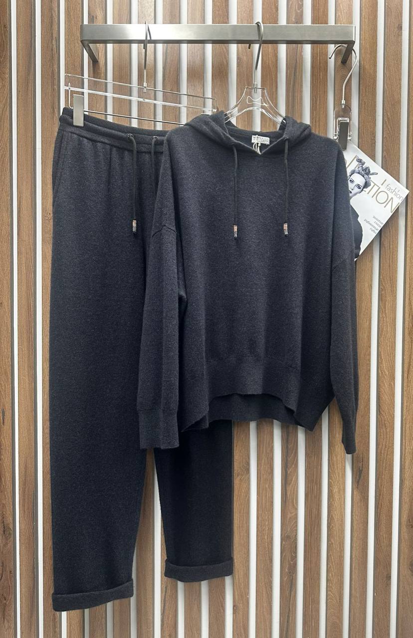 Костюм спортивный Brunello Cucinelli Артикул PL-69444. Вид 1 Костюм спортивный Brunello Cucinelli Артикул PL-69444. Вид 1