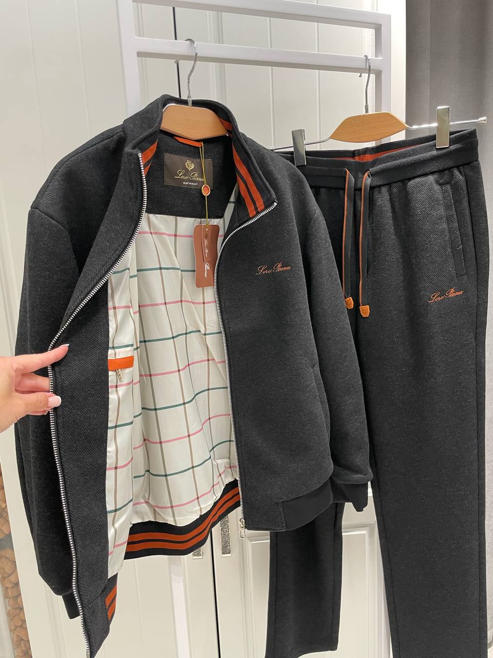 Костюм спортивный  Loro Piana Артикул PL-69504. Вид 3  Костюм спортивный  Loro Piana Артикул PL-69504. Вид 3