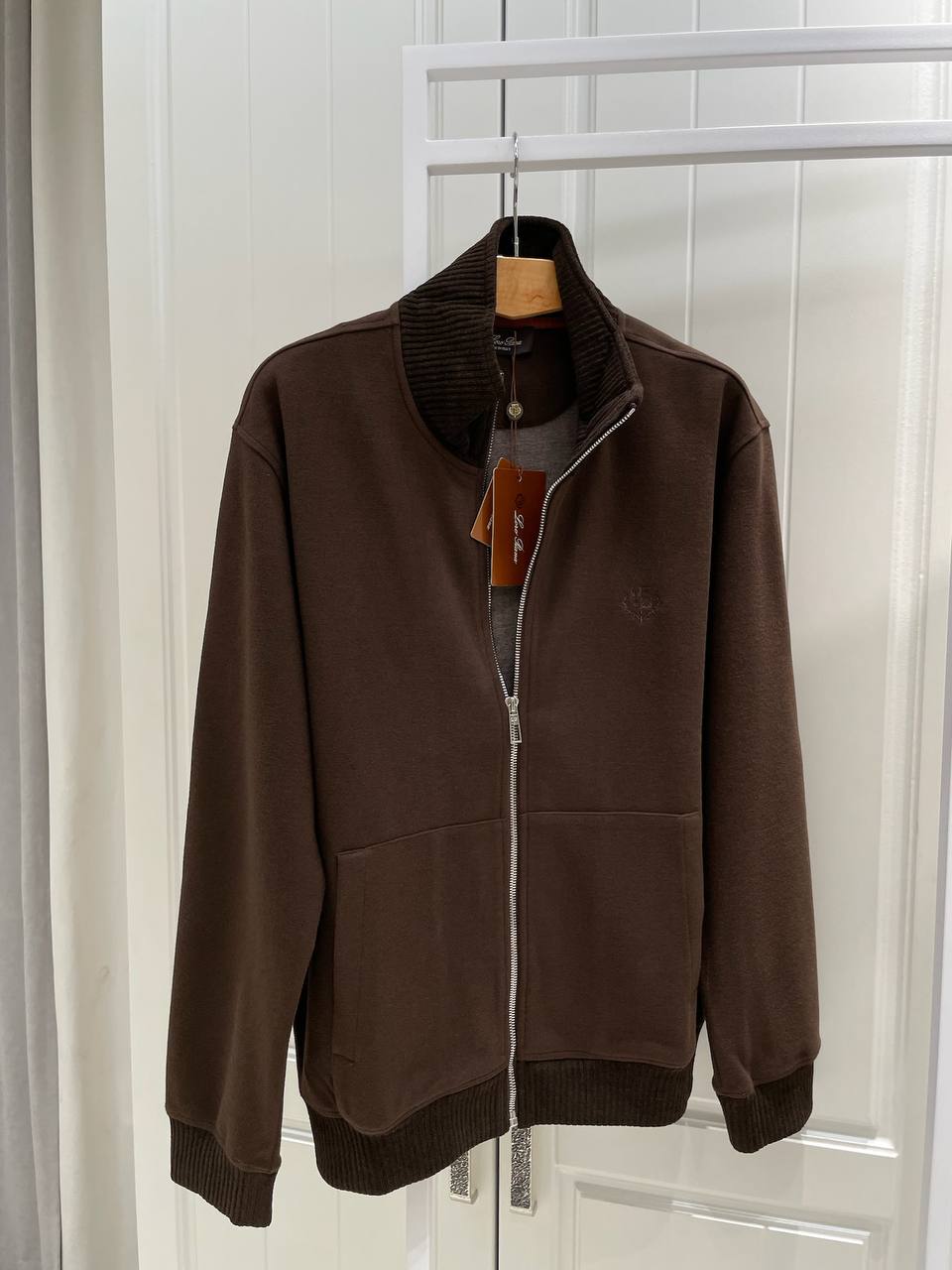 Джемпер Loro Piana Артикул PL-69508. Вид 1 Джемпер Loro Piana Артикул PL-69508. Вид 1