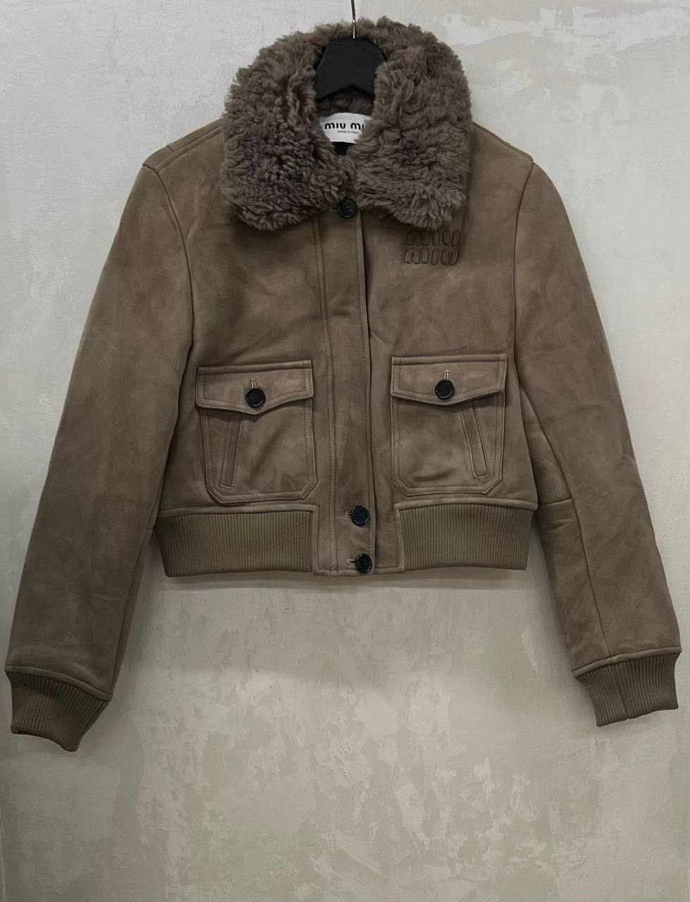 Дубленка Miu Miu Артикул PL-69549. Вид 1 Дубленка Miu Miu Артикул PL-69549. Вид 1