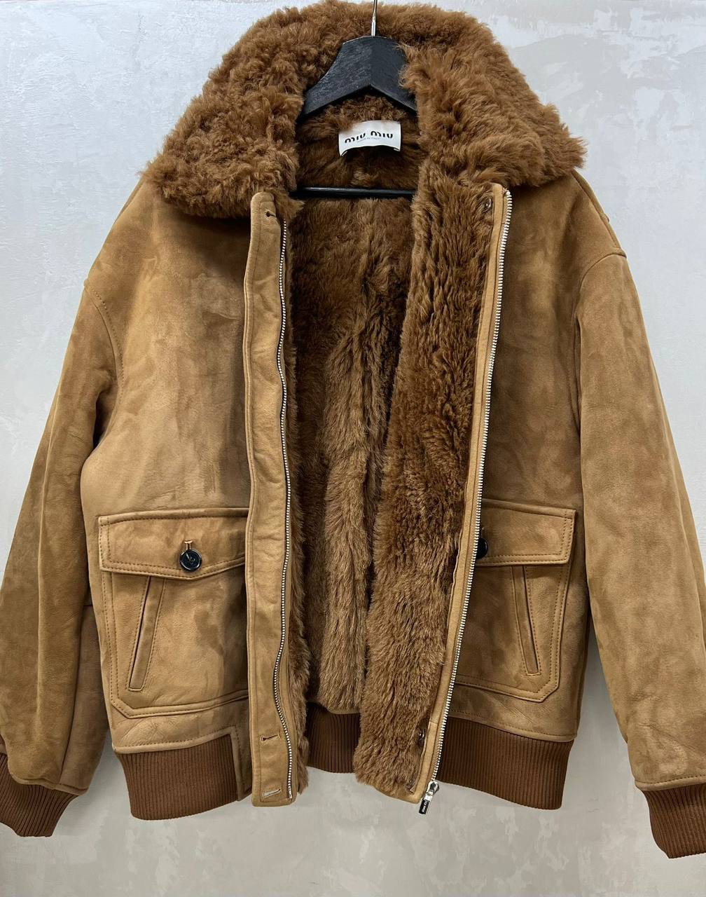 Дубленка Miu Miu Артикул PL-69554. Вид 2 Дубленка Miu Miu Артикул PL-69554. Вид 2