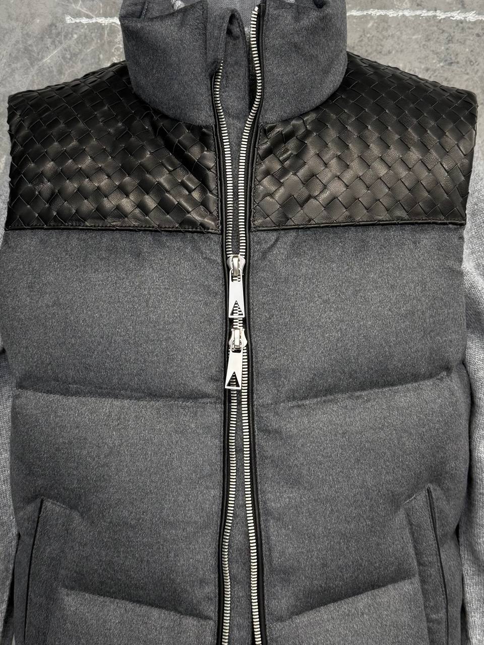 Жилет Bottega Veneta Артикул PL-69559. Вид 4 Жилет Bottega Veneta Артикул PL-69559. Вид 4