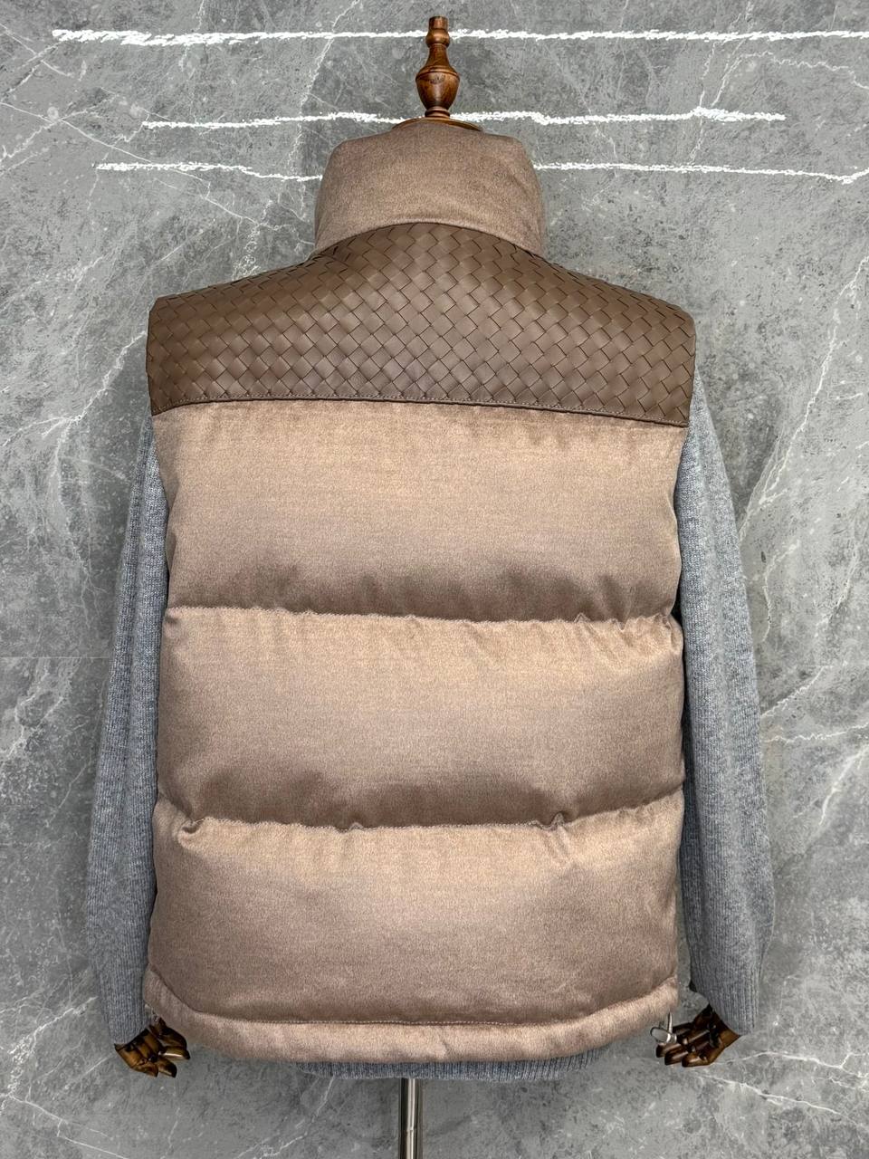 Жилет Bottega Veneta Артикул PL-69560. Вид 3 Жилет Bottega Veneta Артикул PL-69560. Вид 3