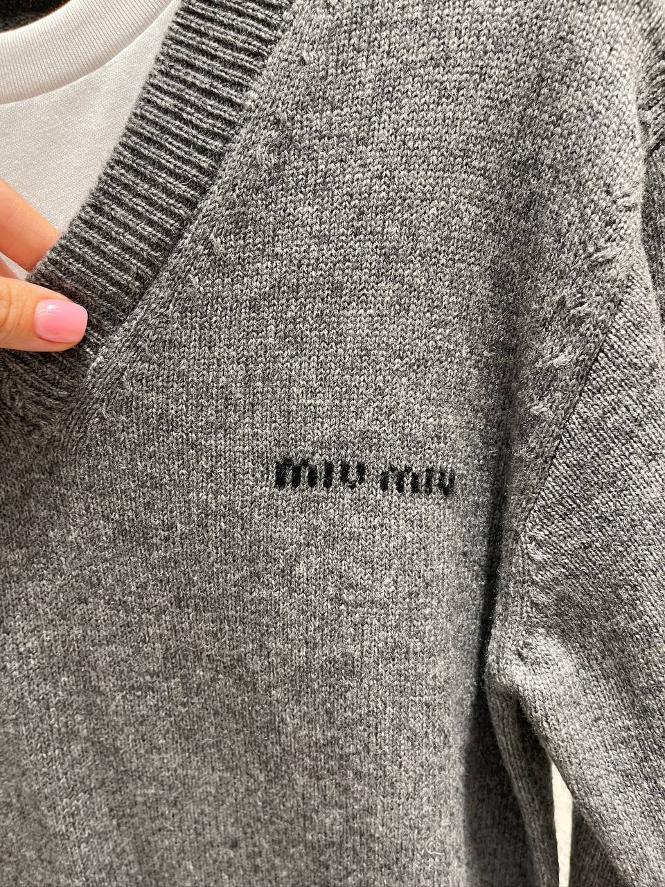 Джемпер Miu Miu Артикул PL-69567. Вид 3 Джемпер Miu Miu Артикул PL-69567. Вид 3