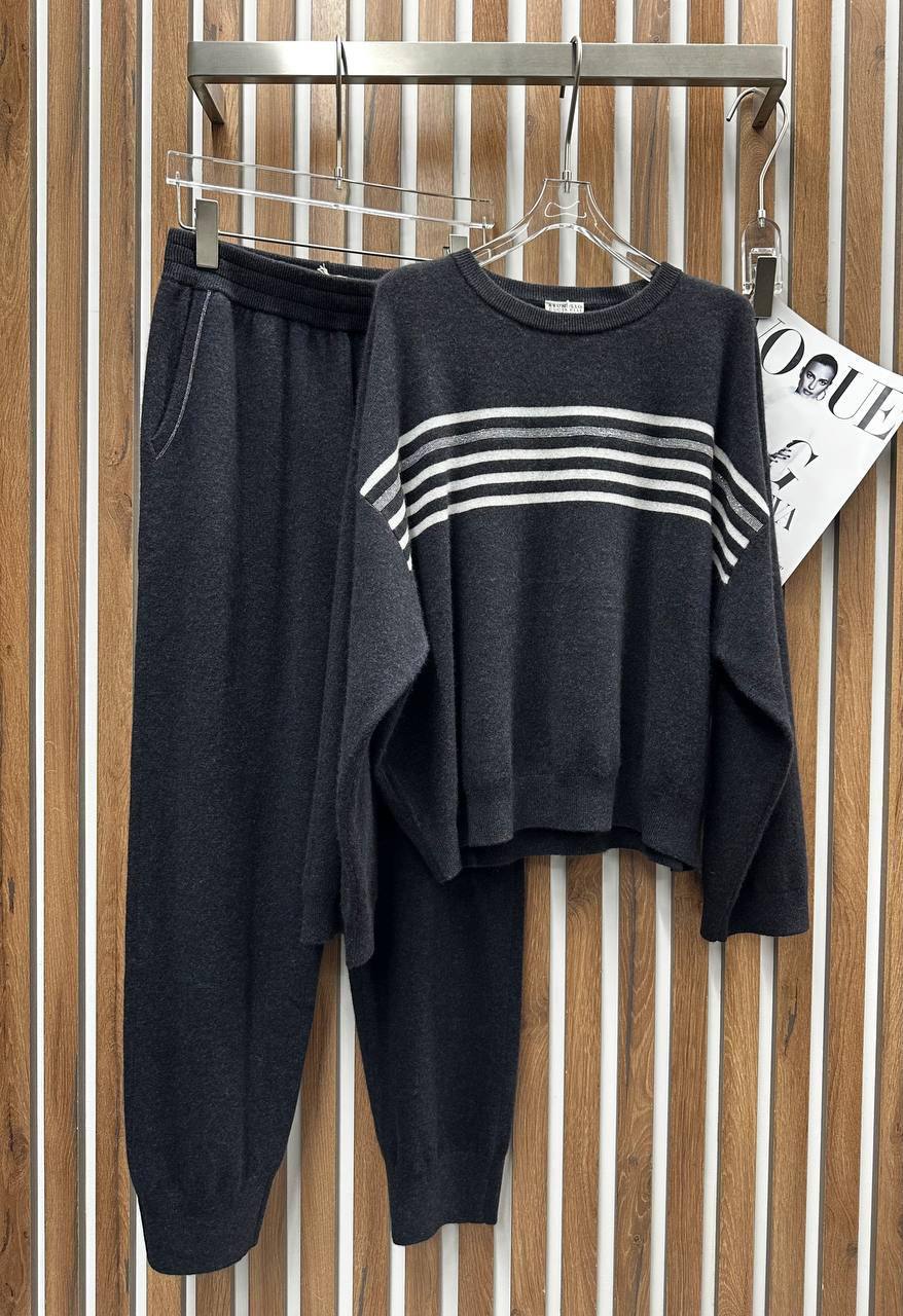 Костюм  женский Brunello Cucinelli Артикул PL-69584. Вид 1 Костюм  женский Brunello Cucinelli Артикул PL-69584. Вид 1