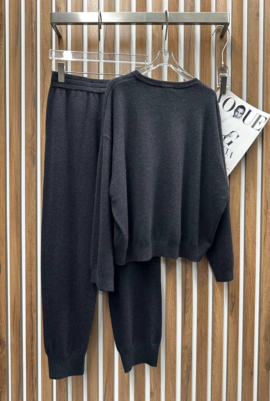 Костюм  женский Brunello Cucinelli Артикул PL-69584. Вид 5 Костюм  женский Brunello Cucinelli Артикул PL-69584. Вид 5